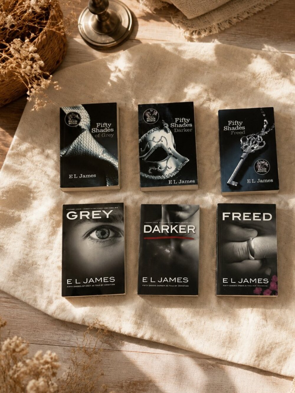 Fifty Shades Of Grey Trilogy + In Greys Eyes Trilogy & Book Special